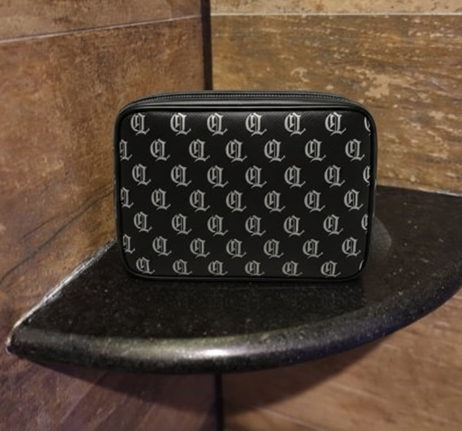 OL Floral Monogram Case – Heritage Edition